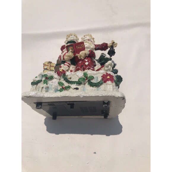 Vintage Christmas Around the World Music Box Magnetic Flossie Family Singers - Picture 5 of 8